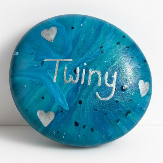 Marbled Stone with the word 'Twiny' written on in silver